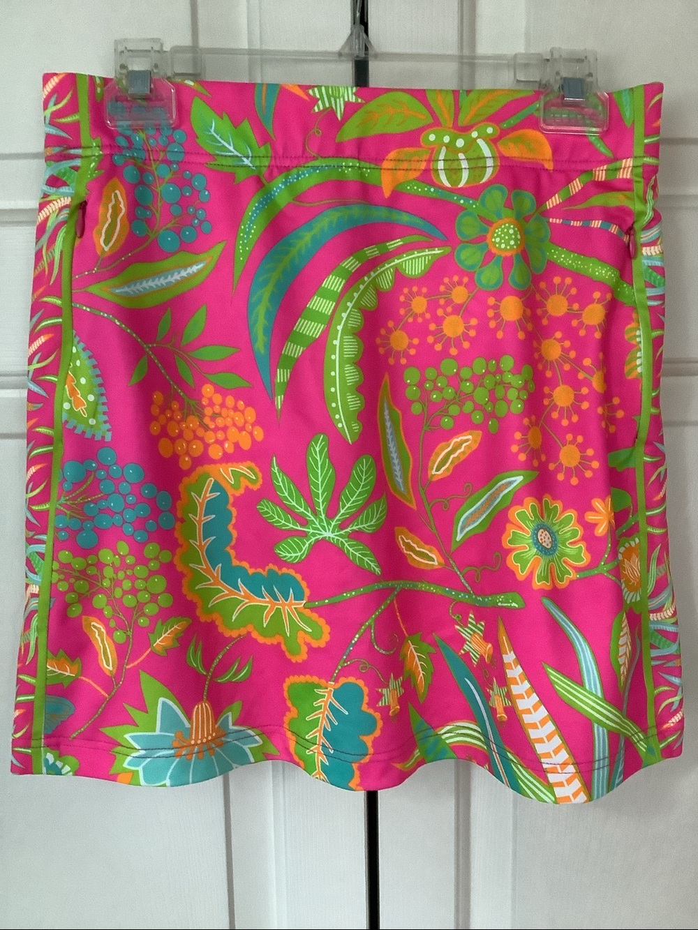Gretchen Scott Designs Hot Pink Tropical Print Skort or mini skirt.